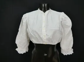Gr.42 Dirndlbluse süße Bluse für Dirndl mit Spitze Trachtenbluse B8479