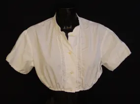 Gr.44 Dirndlbluse sehr leichte Baumwolle mit feiner Spitze Bluse für Dirndl B932